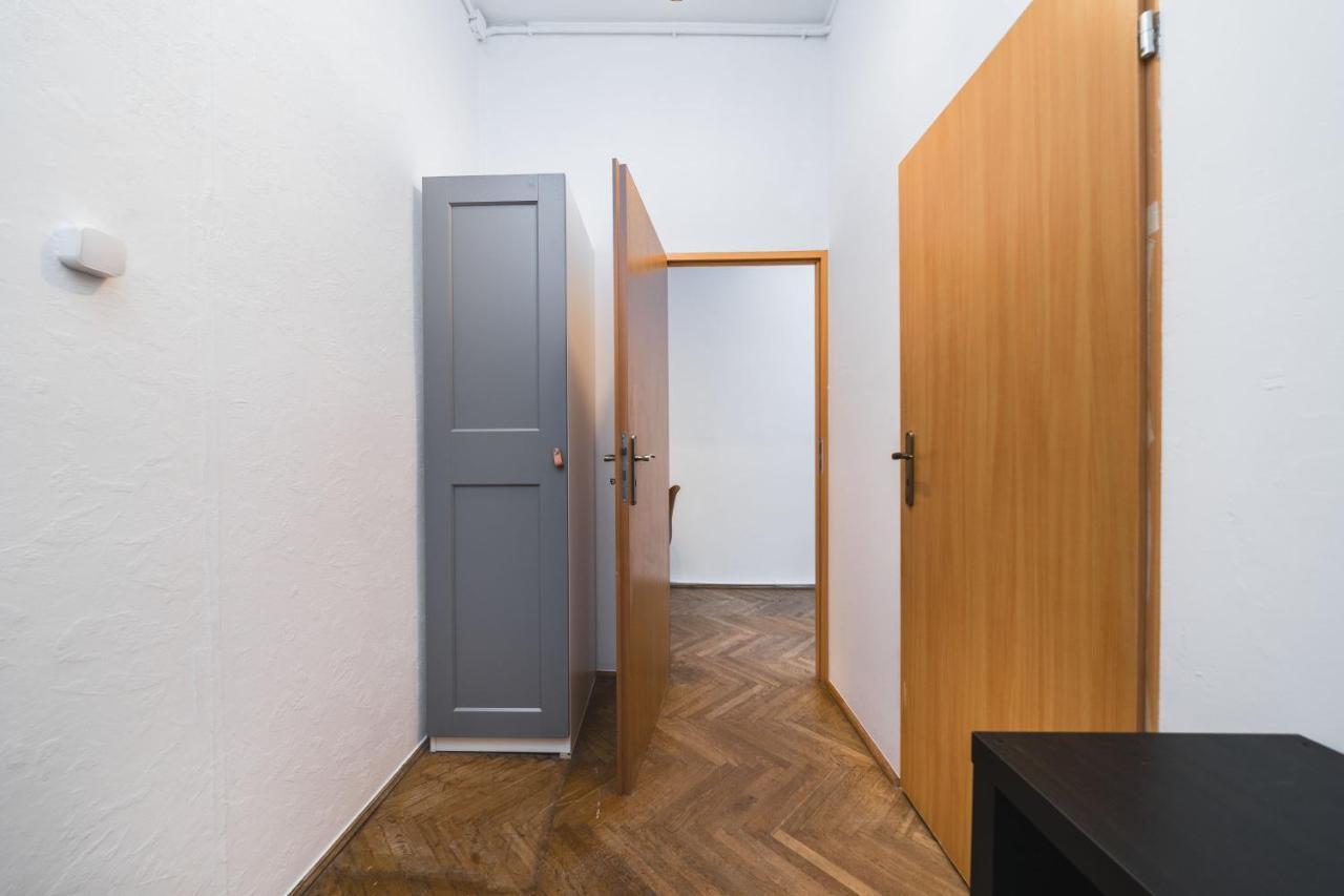 Apartments In The Jewish Quarter Краків Екстер'єр фото